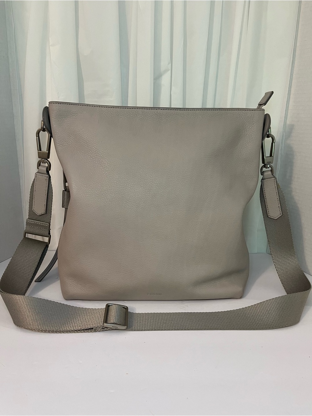 Fossil Neutral Dove Gray Pebble Leather Hobo Bag
